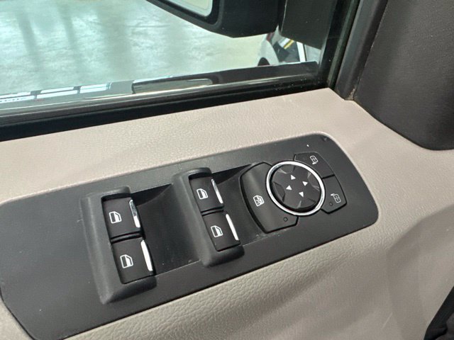 Used 2015 Ford F150 XLT w/ Equipment Group 302A Luxury AWD/4WD image 20