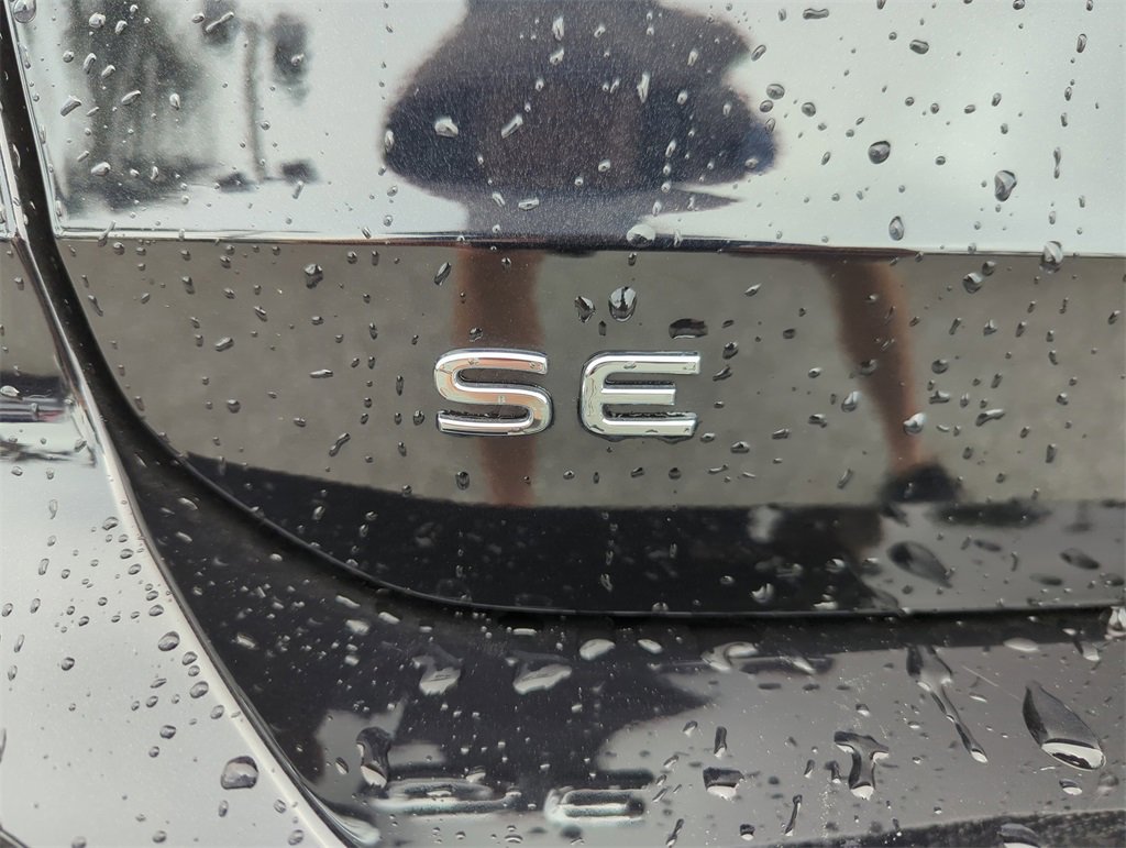 Used 2022 Volkswagen Taos SE w/ Panoramic Sunroof Package image 21