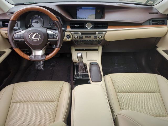Used 2016 Lexus ES 300h w/ Navigation System Package FWD image 25