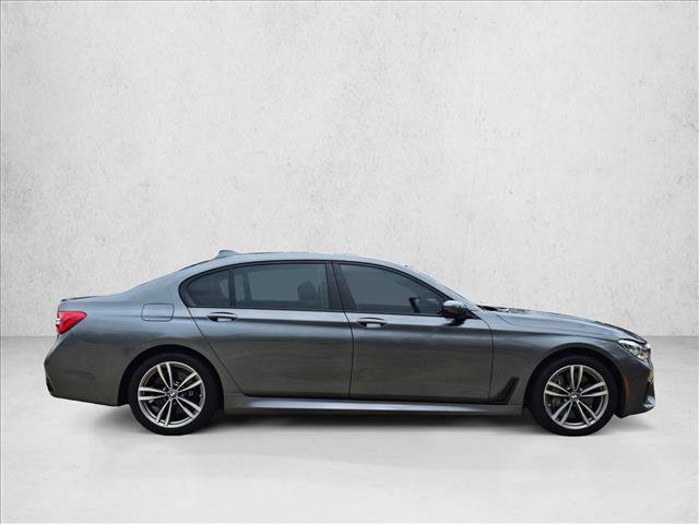 Used 2018 BMW 750i xDrive image 4
