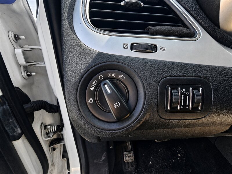 Used 2012 Dodge Journey Crew w/ Flexible Seating Group AWD/4WD image 12