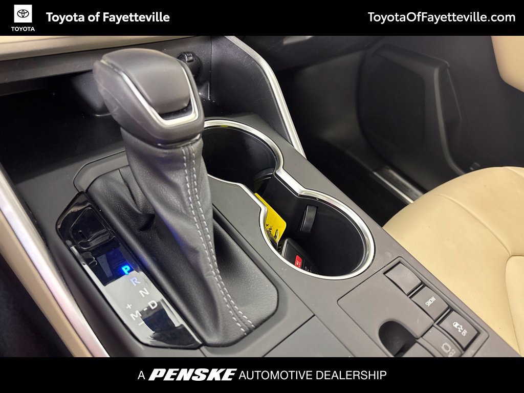 Used 2023 Toyota Highlander XLE FWD image 34