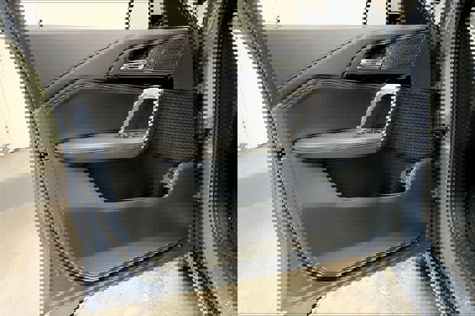 Used 2023 BMW X1 xDrive28i w/ Convenience Package image 24