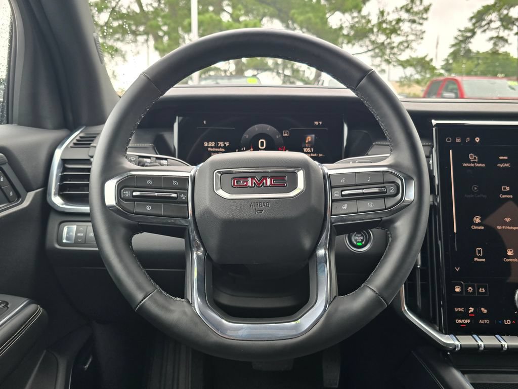 Used 2026 GMC Acadia Elevation w/ Elevation Premium Package FWD image 14