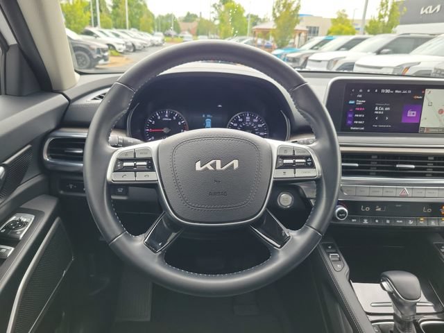 Certified 2022 Kia Telluride EX w/ EX Premium Package FWD image 11