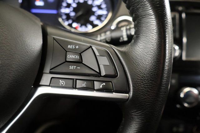 Used 2020 Nissan Rogue SV image 19