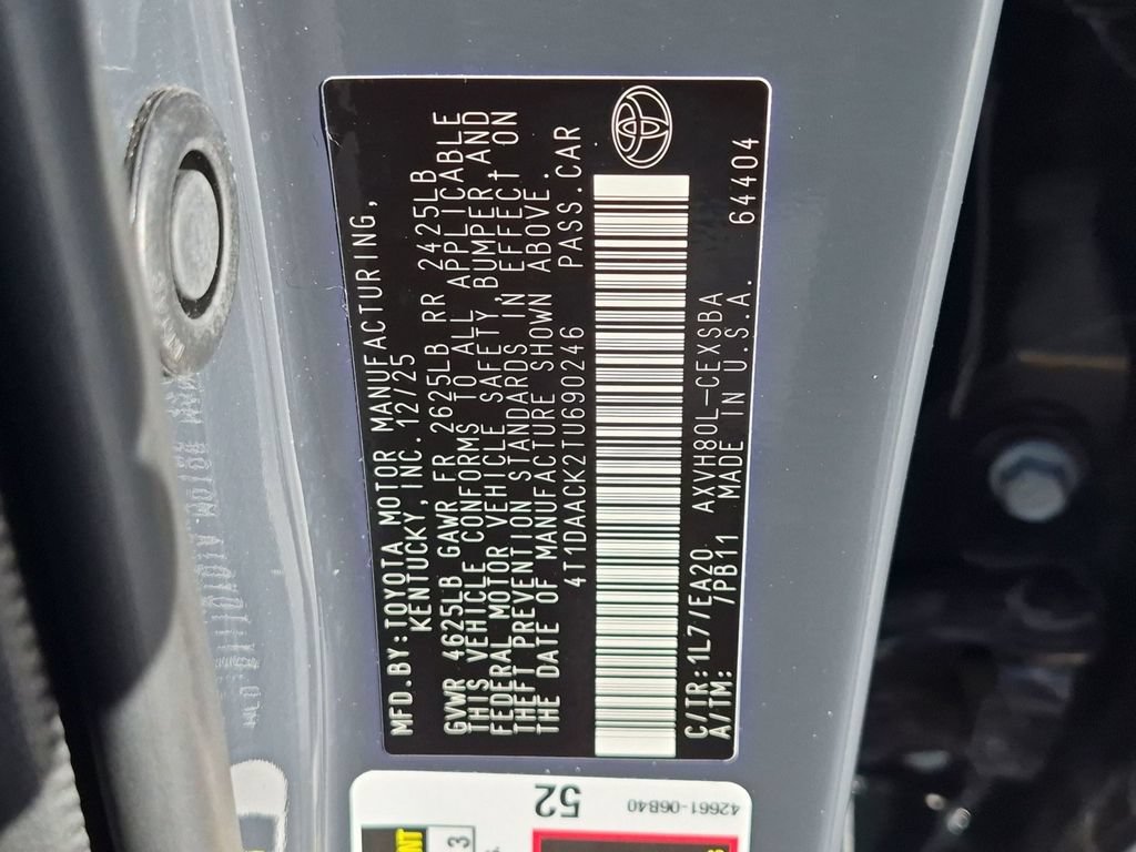 Used 2026 Toyota Camry SE FWD image 35