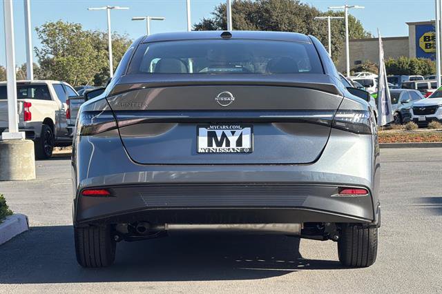 New 2027 Nissan Sentra SV w/ SV Convenience Package FWD image 5