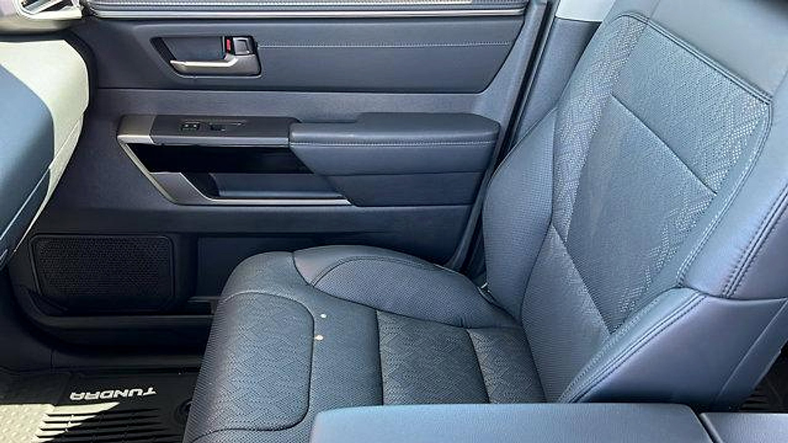 Used 2024 Toyota Tundra Limited image 19