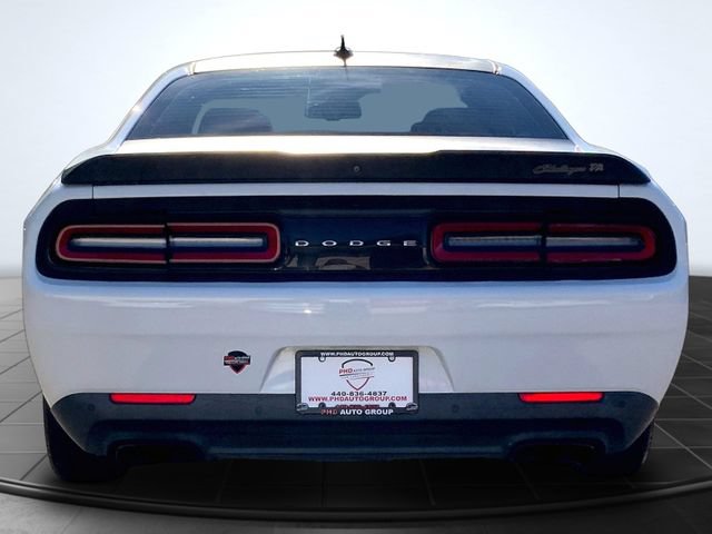 Used 2018 Dodge Challenger T/A RWD image 9