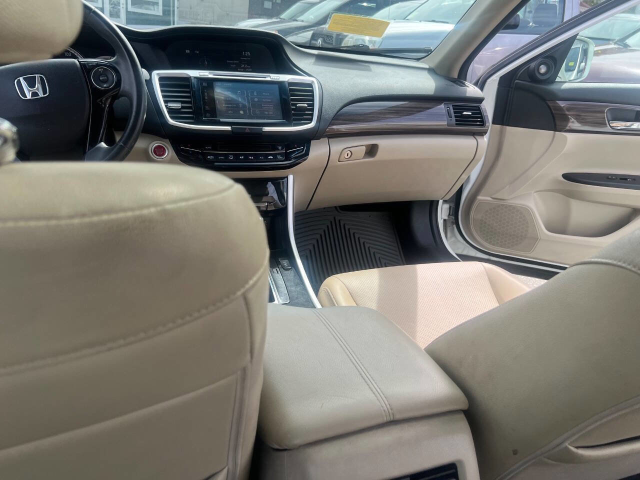 Used 2016 Honda Accord EX-L image 21