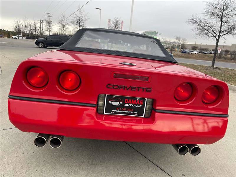 Used 1990 Chevrolet Corvette Convertible RWD image 25
