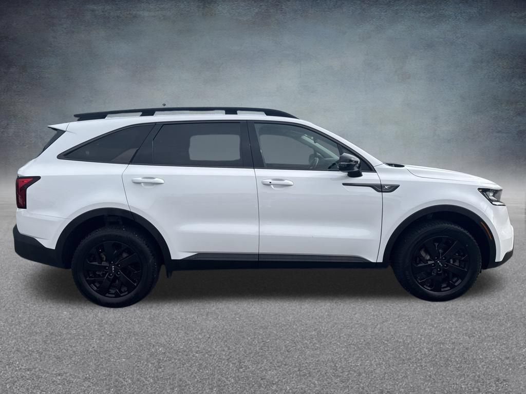 Used 2023 Kia Sorento S AWD/4WD image 4