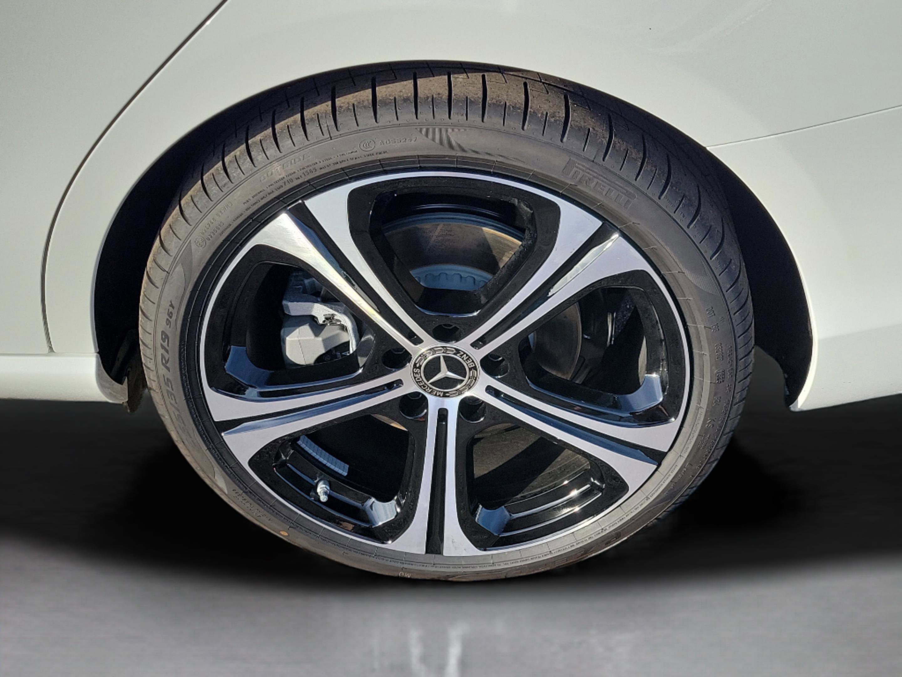 Certified 2026 Mercedes-Benz C 300 Sedan image 6