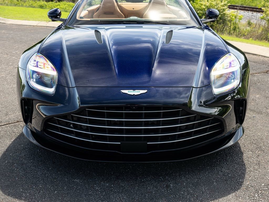 New 2026 Aston Martin V8 Vantage Convertible image 12