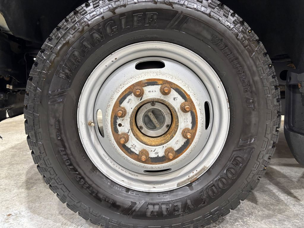 Used 2019 Ford F350 XL w/ Power Equipment Group image 26