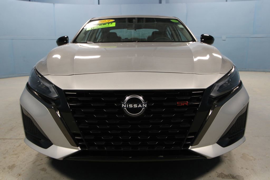 Used 2023 Nissan Altima 2.5 SR w/ SR Premium Package image 25