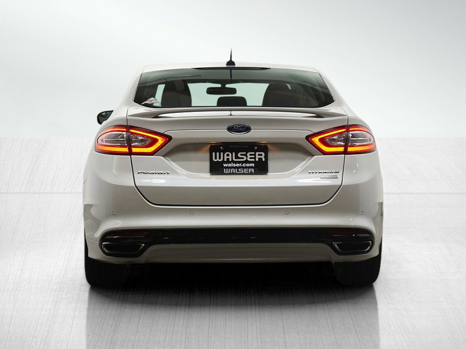 Used 2016 Ford Fusion Titanium image 4