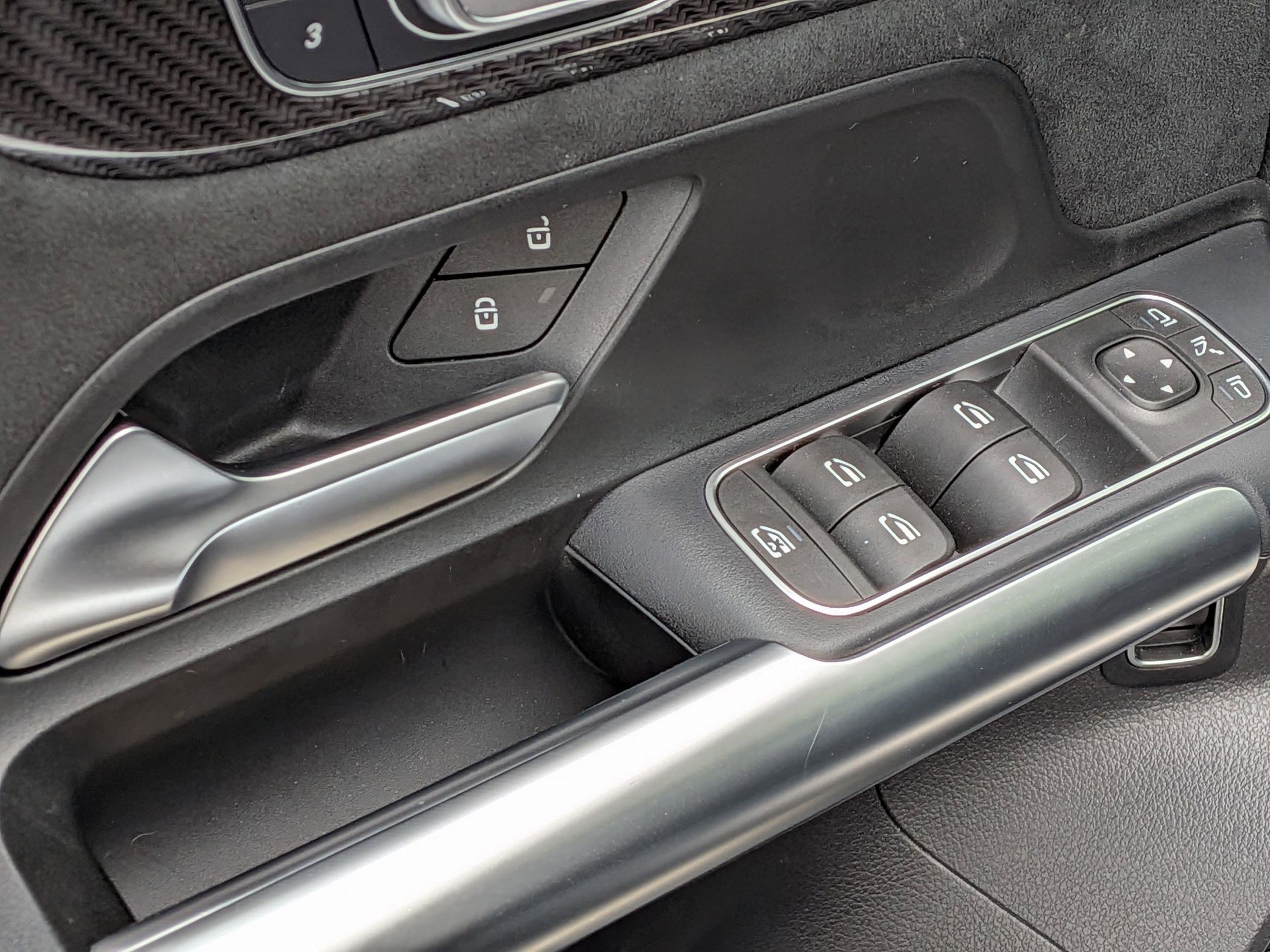 Used 2024 Mercedes-Benz GLA 35 AMG 4MATIC image 16