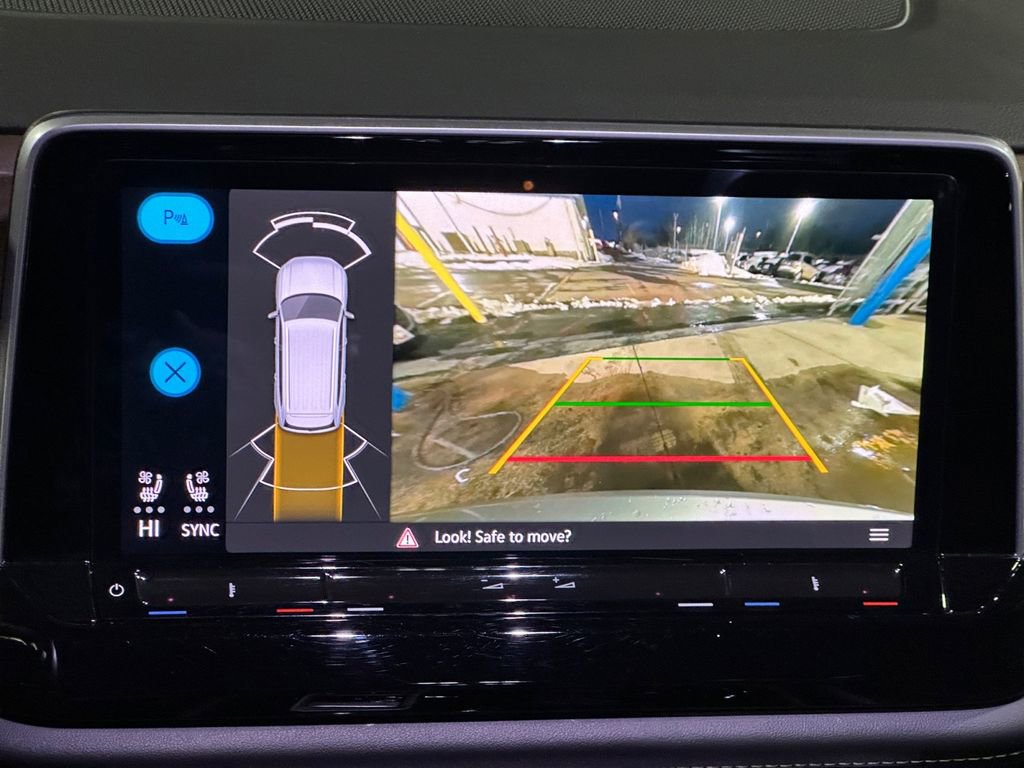 Used 2024 Volkswagen Atlas SE image 17