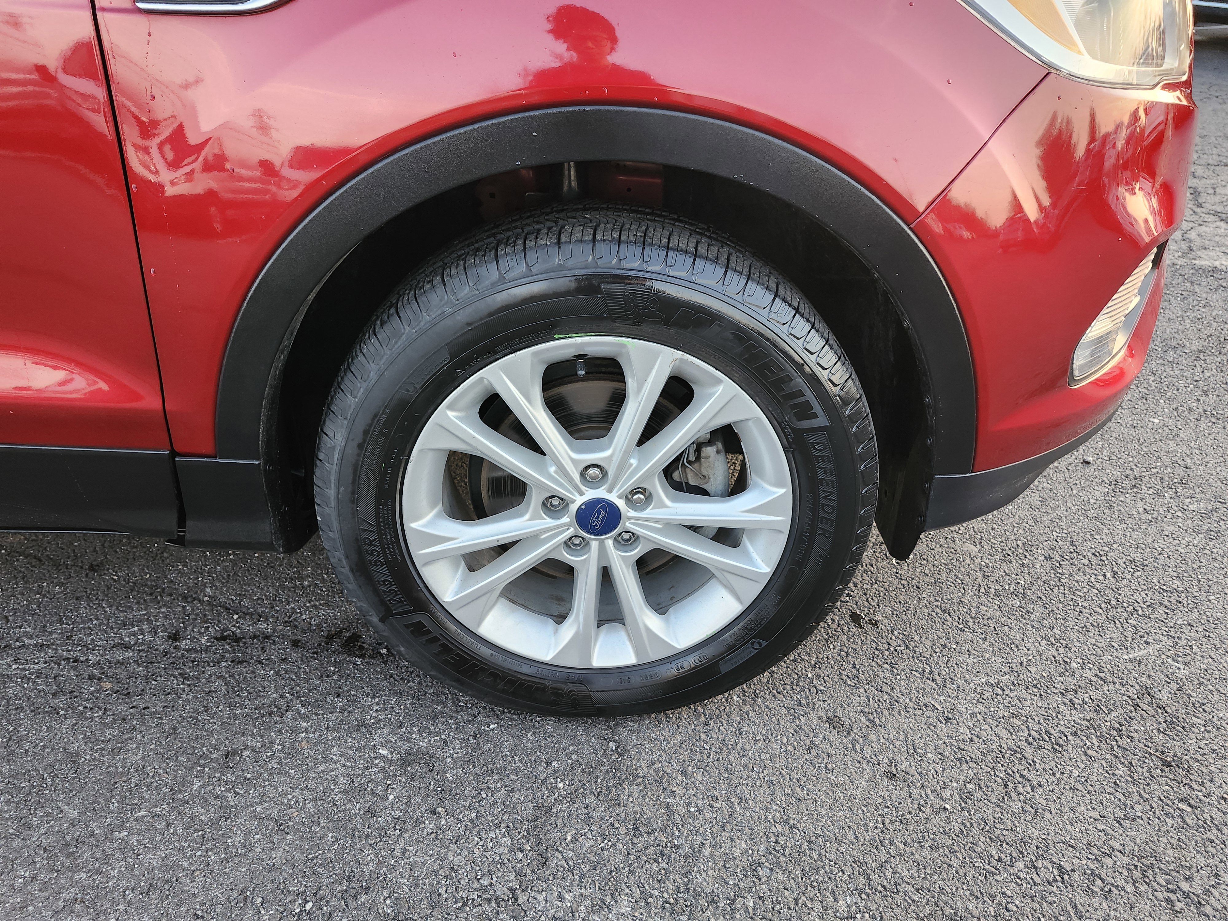 Used 2018 Ford Escape SE image 10