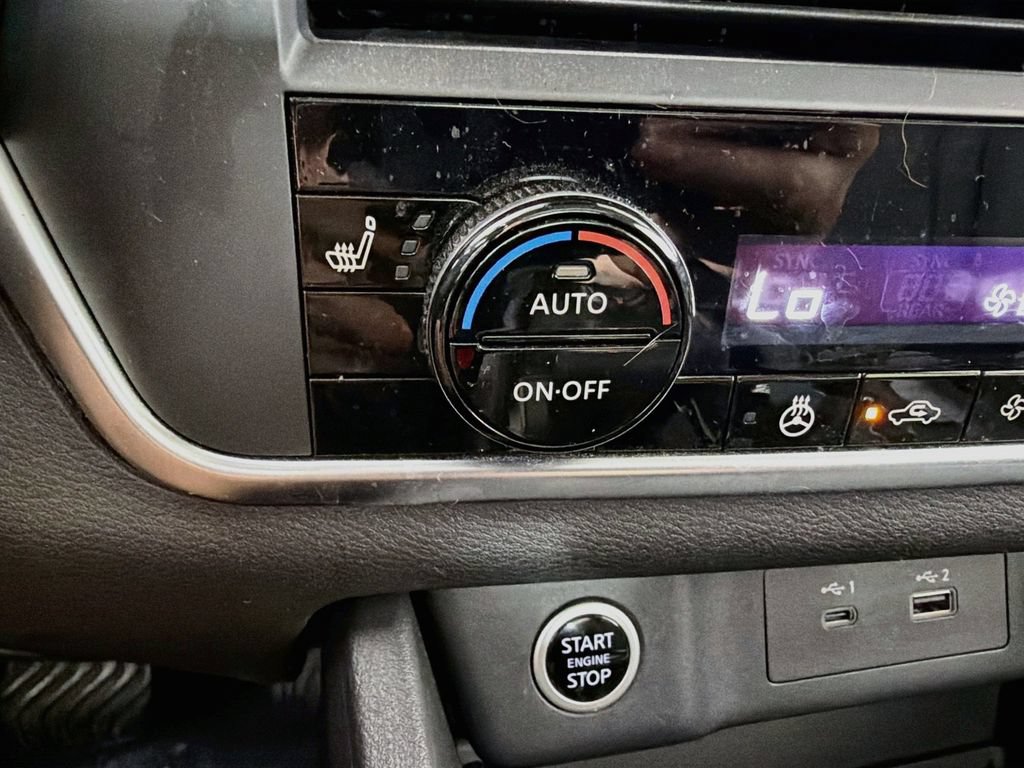 Used 2023 Nissan Rogue SV w/ SV Premium B Package AWD/4WD image 19