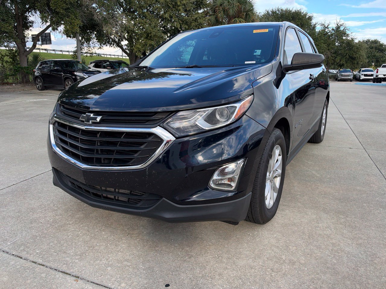 Used 2020 Chevrolet Equinox LS FWD image 1
