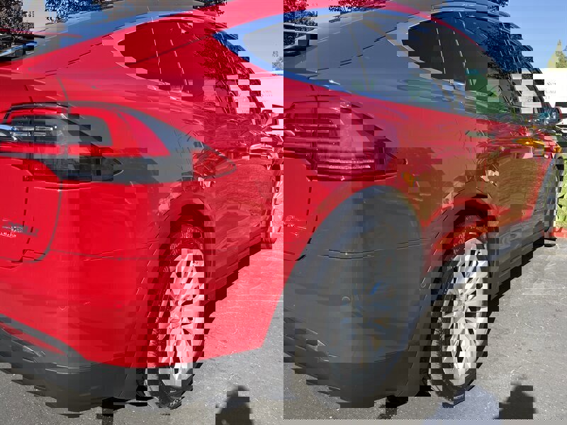 Used 2016 Tesla Model X Performance image 13