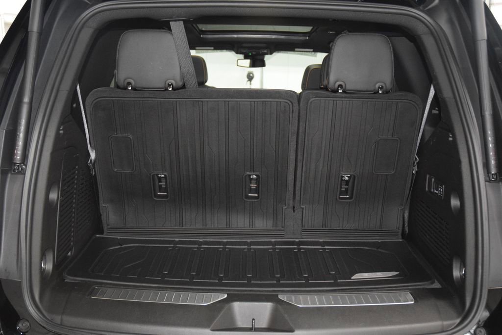 Used 2024 GMC Yukon AT4 AWD/4WD image 27