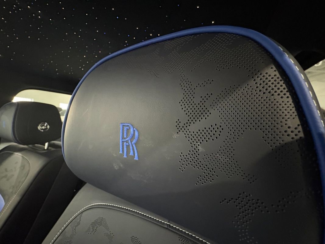 Used 2024 Rolls-Royce Cullinan Black Badge w/ Leather Finishing Pack image 12