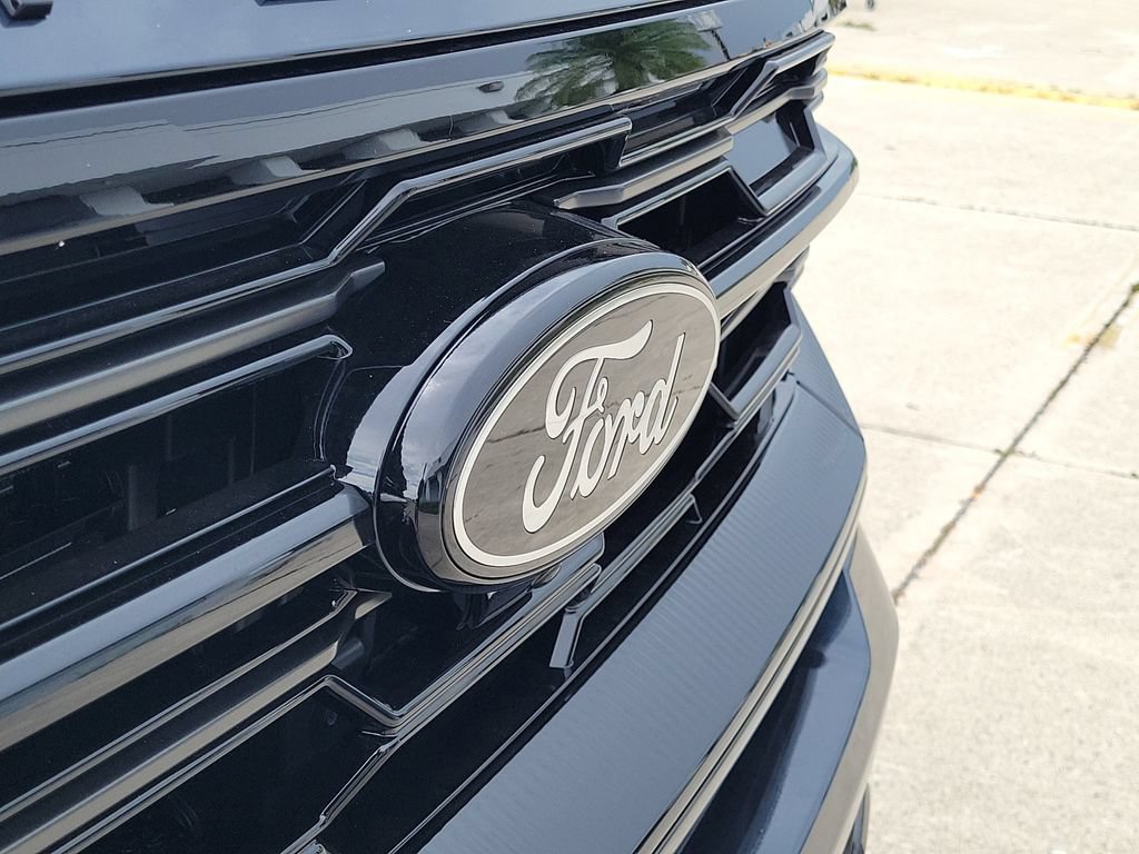 New 2026 Ford Expedition Max Platinum w/ Stealth Appearance Package AWD/4WD image 7