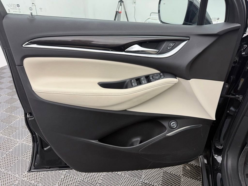 Used 2024 Buick Enclave Essence w/ Sport Touring Edition image 23