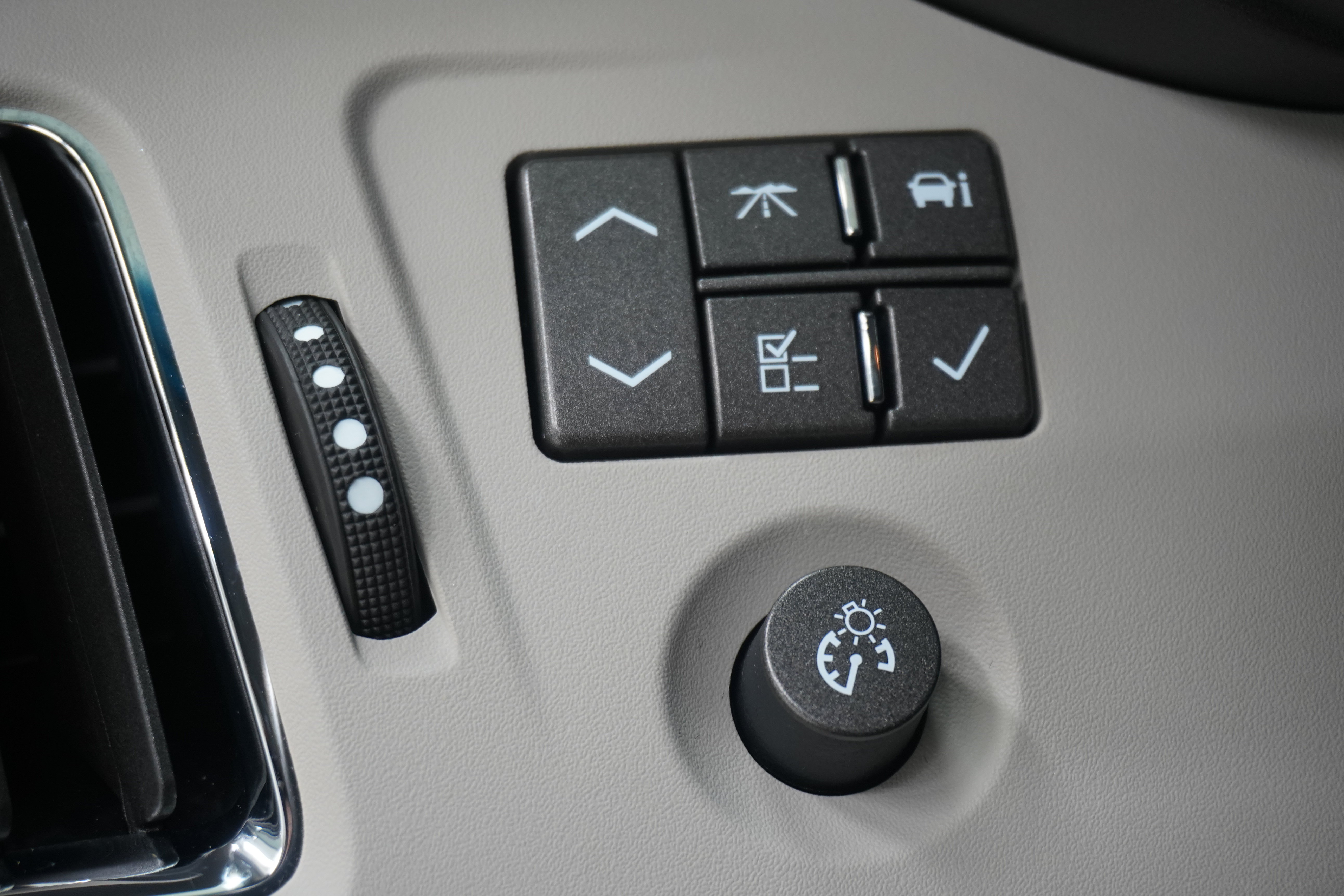 Used 2013 Cadillac CTS Luxury RWD image 24