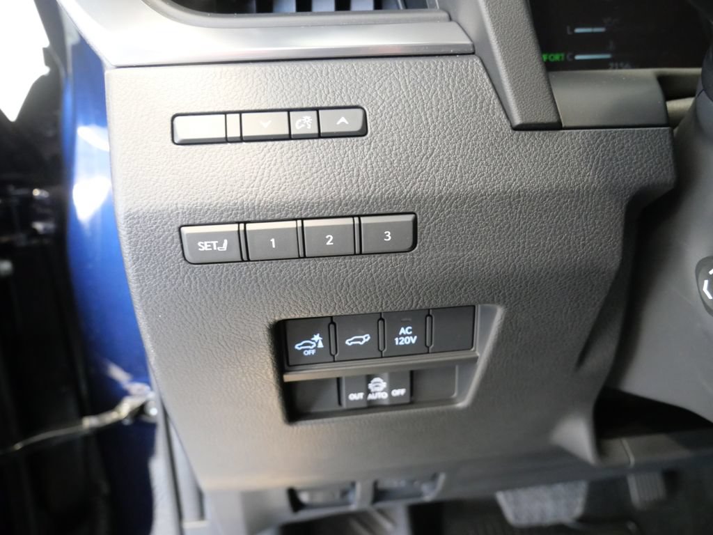Certified 2026 Lexus GX 550 w/ Accessory Package (2T) AWD/4WD image 14