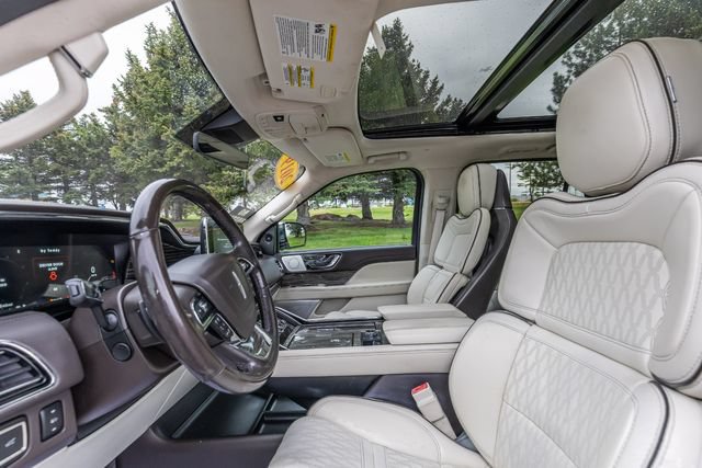 Used 2019 Lincoln Navigator Black Label AWD/4WD image 11