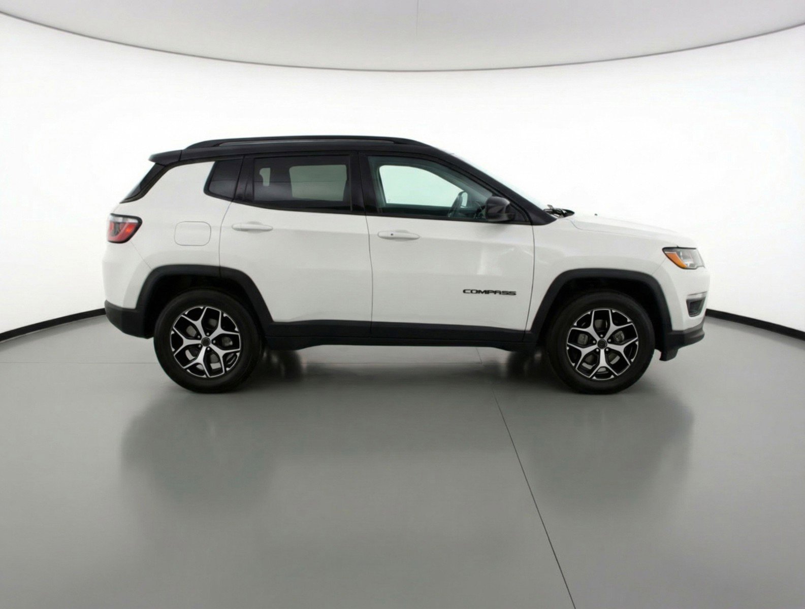 Used 2025 Jeep Compass Limited AWD/4WD image 11
