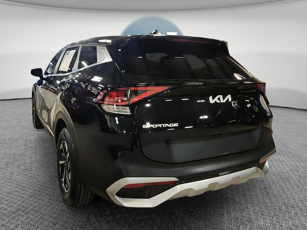 Used 2023 Kia Sportage LX AWD/4WD image 7