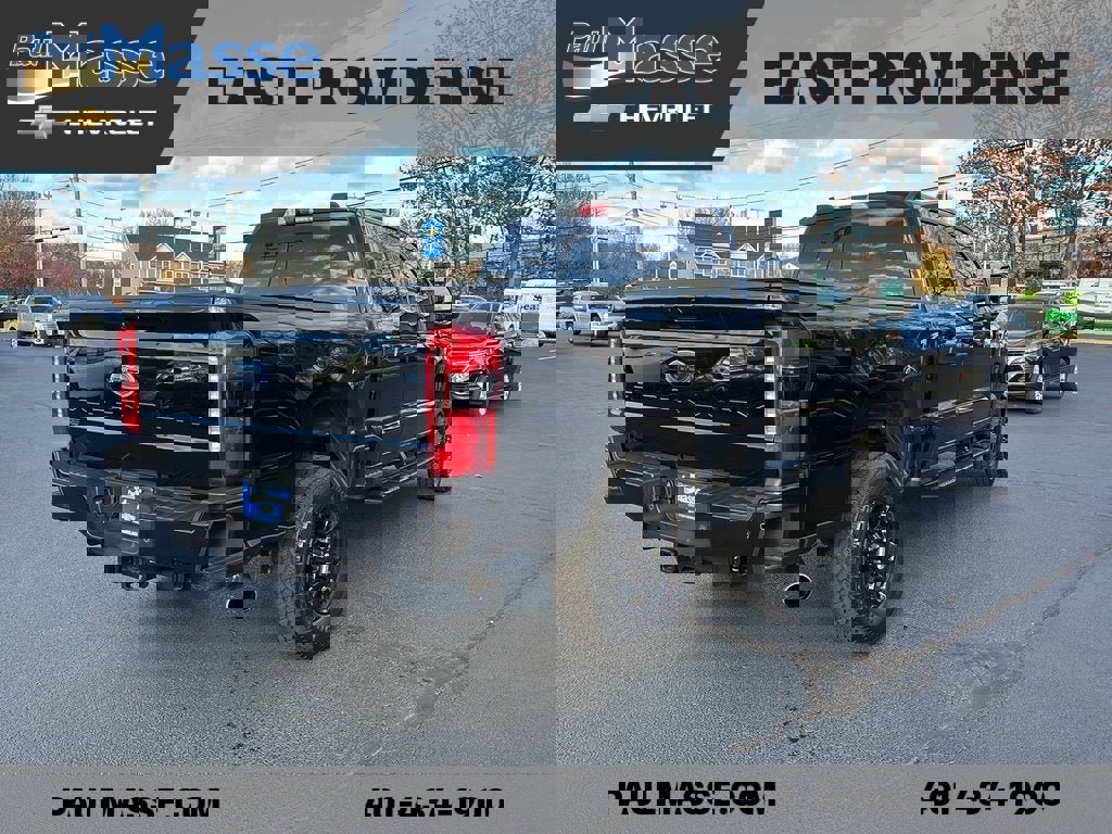 Used 2024 Ford F350 XLT w/ XLT Premium Package image 7