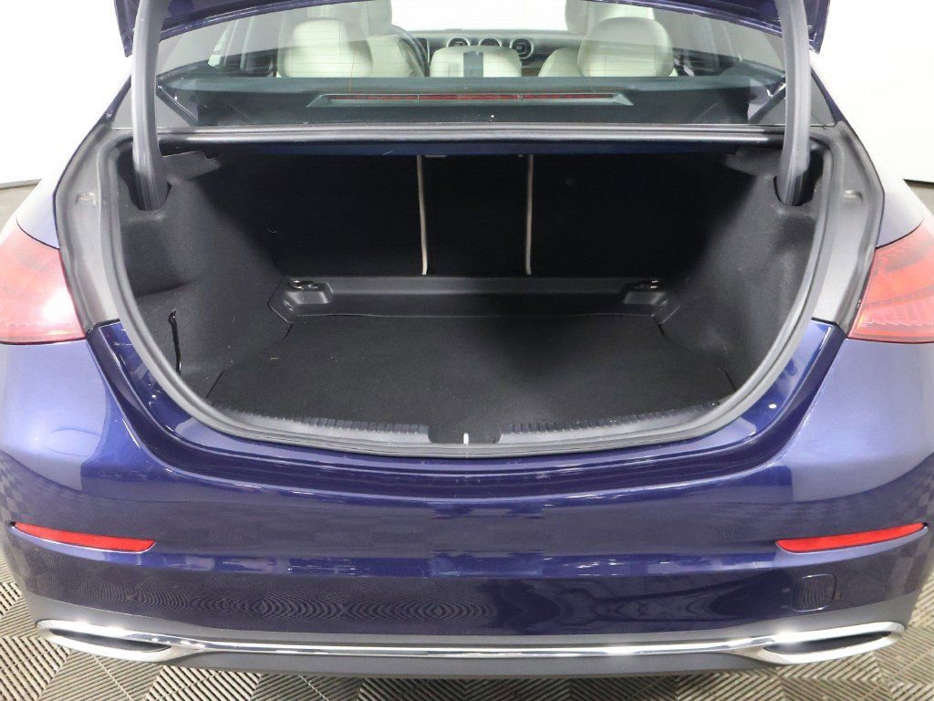 Used 2023 Mercedes-Benz C 300 4MATIC Sedan image 18