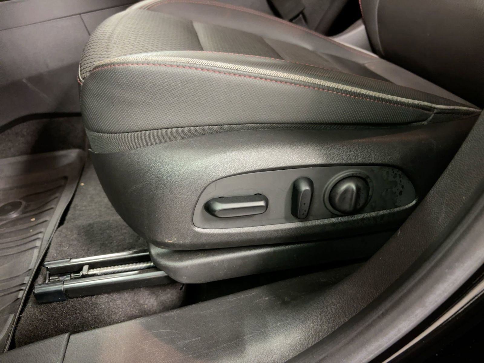 Used 2022 Chevrolet TrailBlazer RS image 12