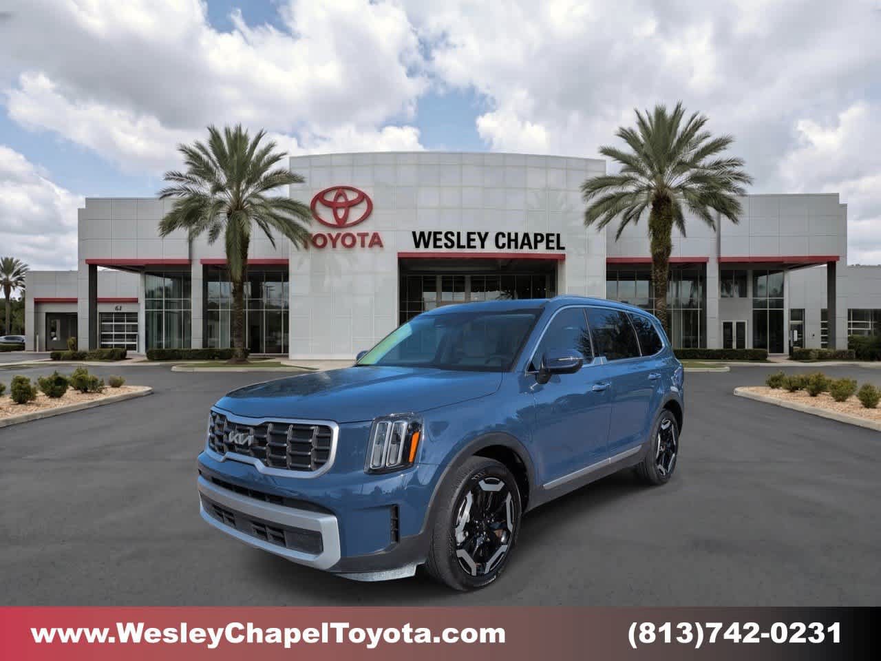 Used 2025 Kia Telluride S FWD image 1