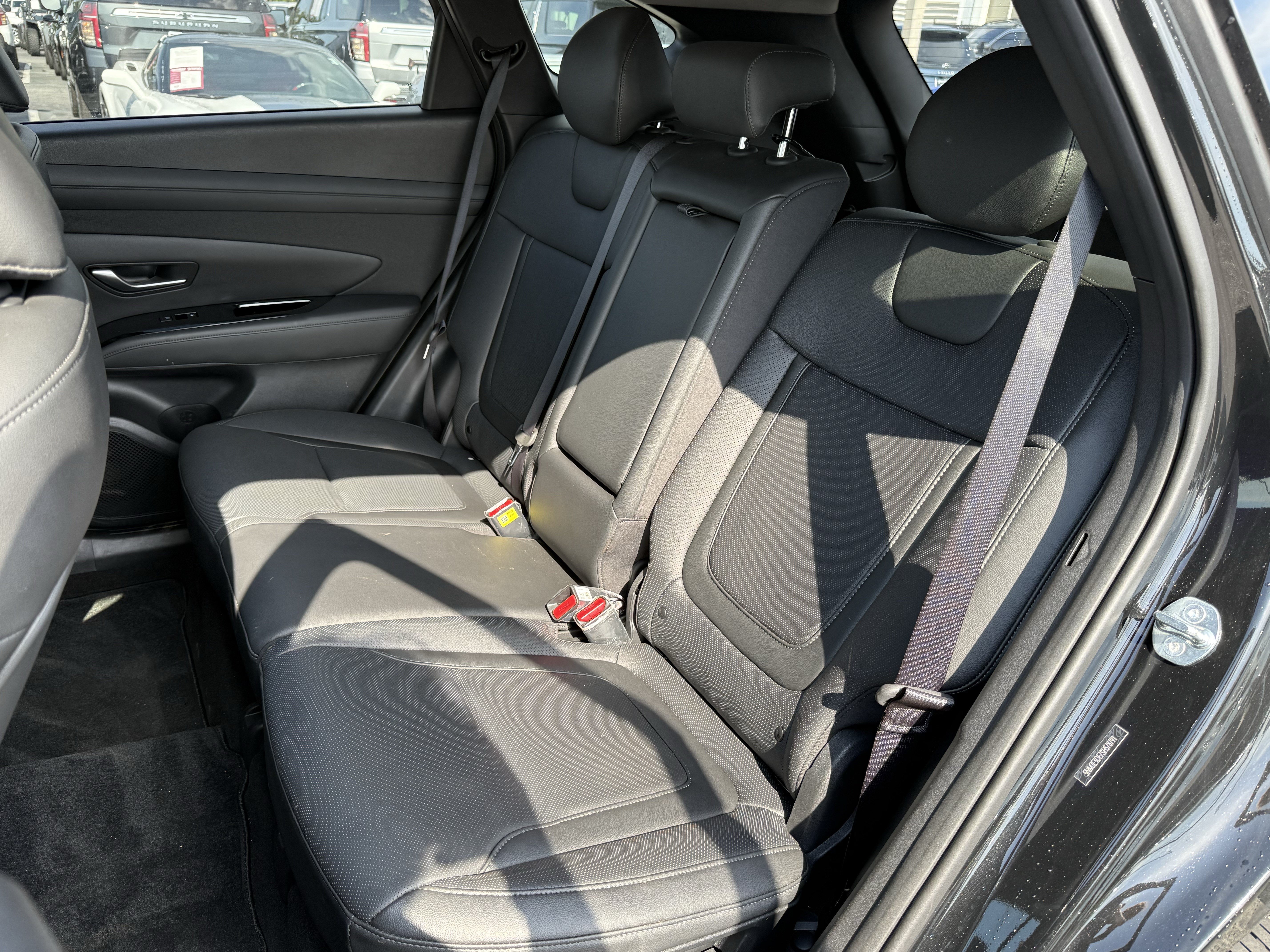 Used 2025 Hyundai Tucson Limited FWD image 22