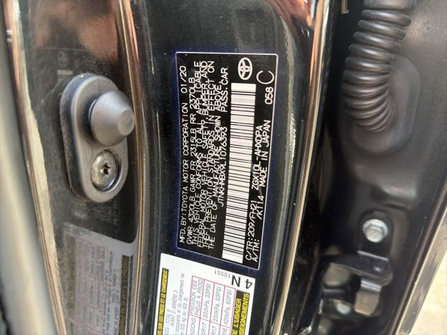 Used 2020 Toyota C-HR LE FWD image 33
