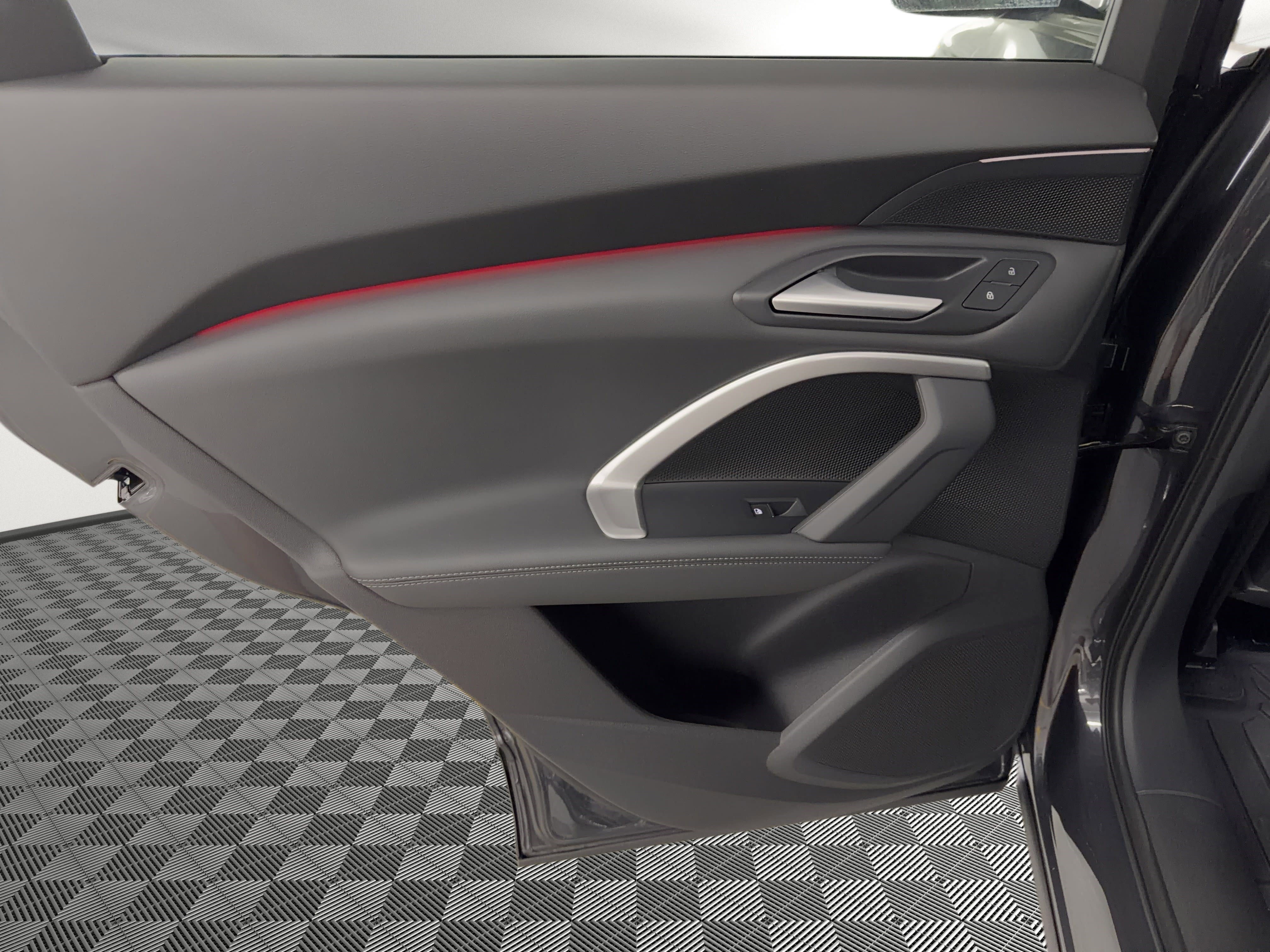 New 2026 Audi Q5 Premium image 17