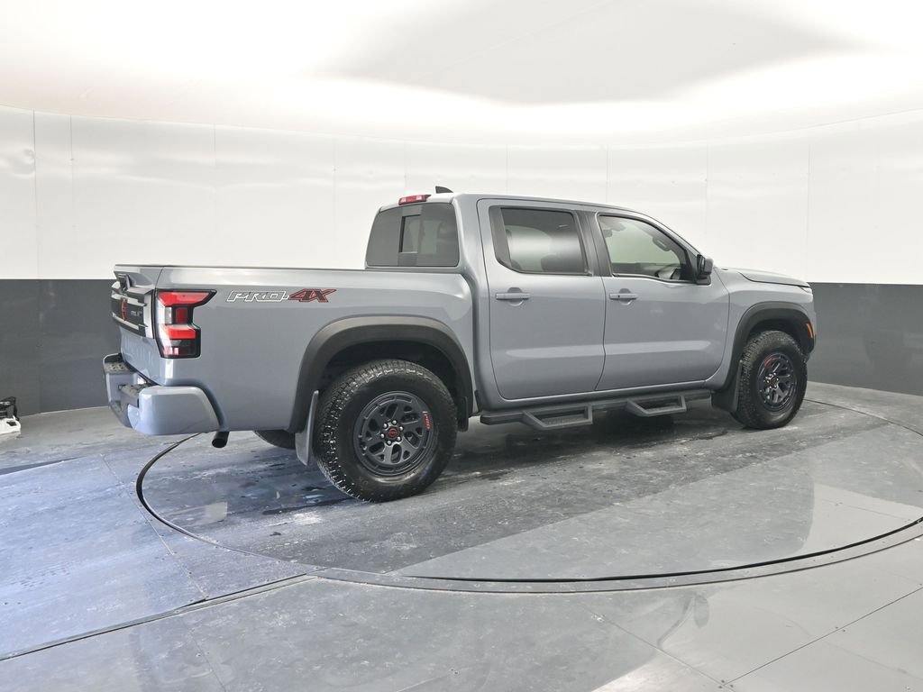 Used 2025 Nissan Frontier PRO-4X image 15