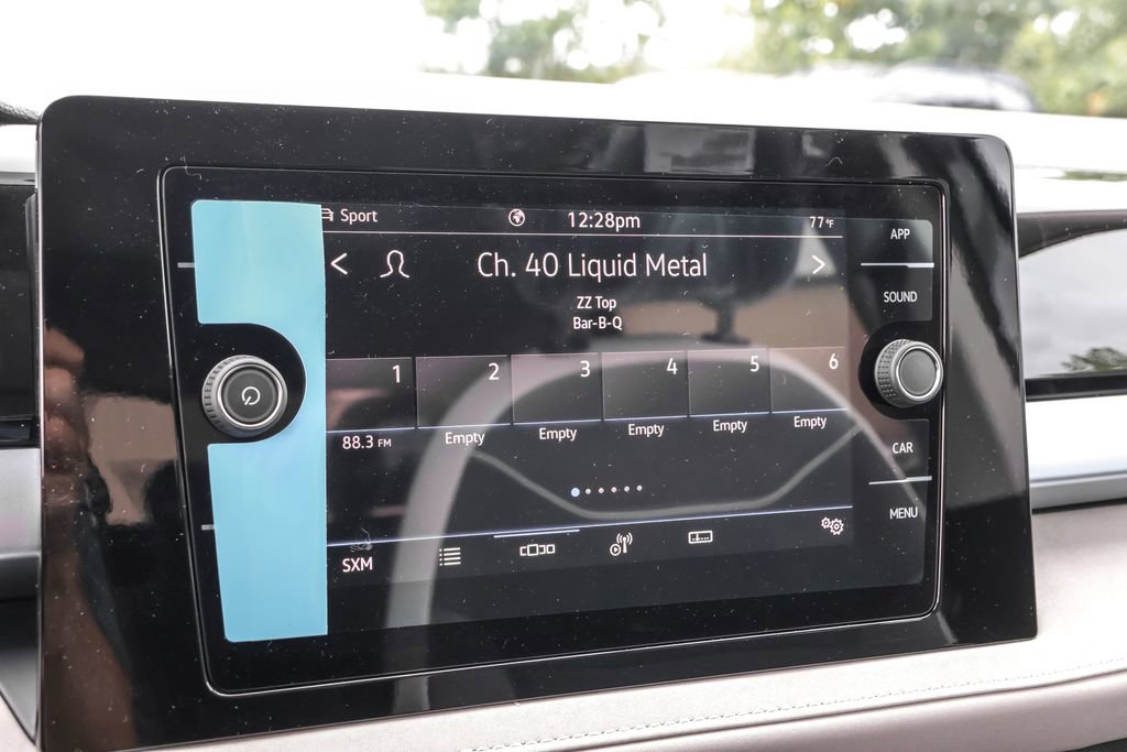 Used 2025 Volkswagen Taos SE image 21