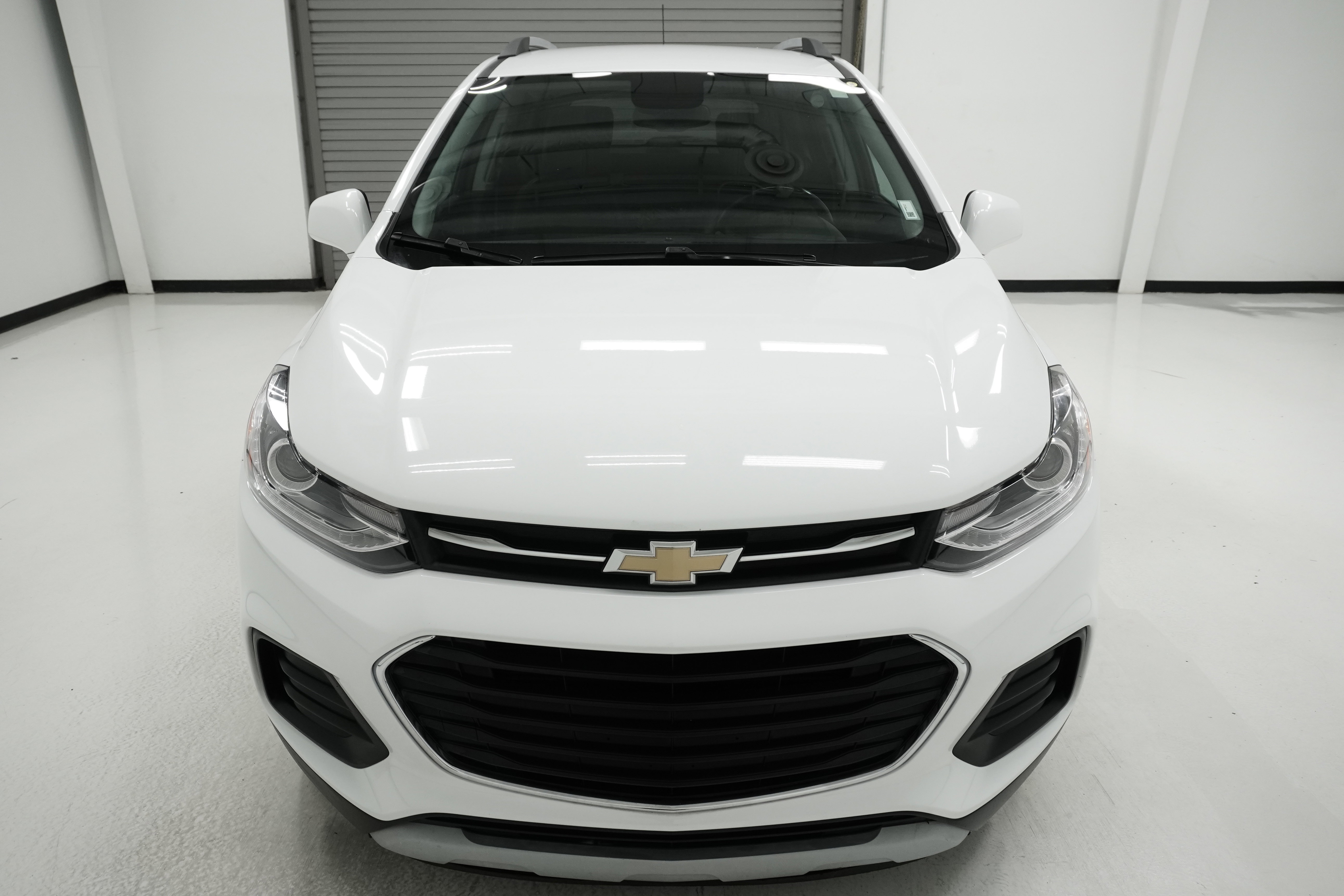 Used 2020 Chevrolet Trax LT w/ LT Convenience Package image 2