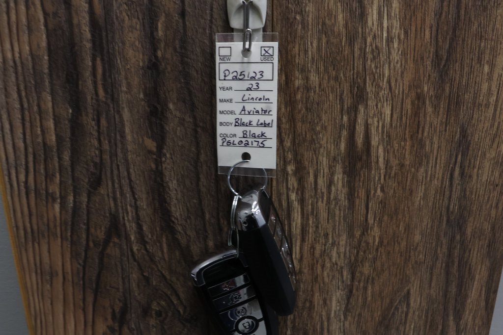 Used 2023 Lincoln Aviator Black Label image 40