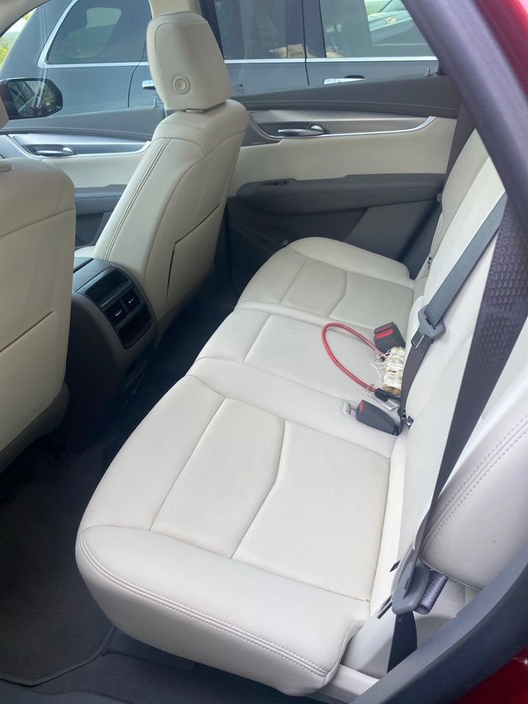 Used 2021 Cadillac XT5 Premium Luxury FWD image 6