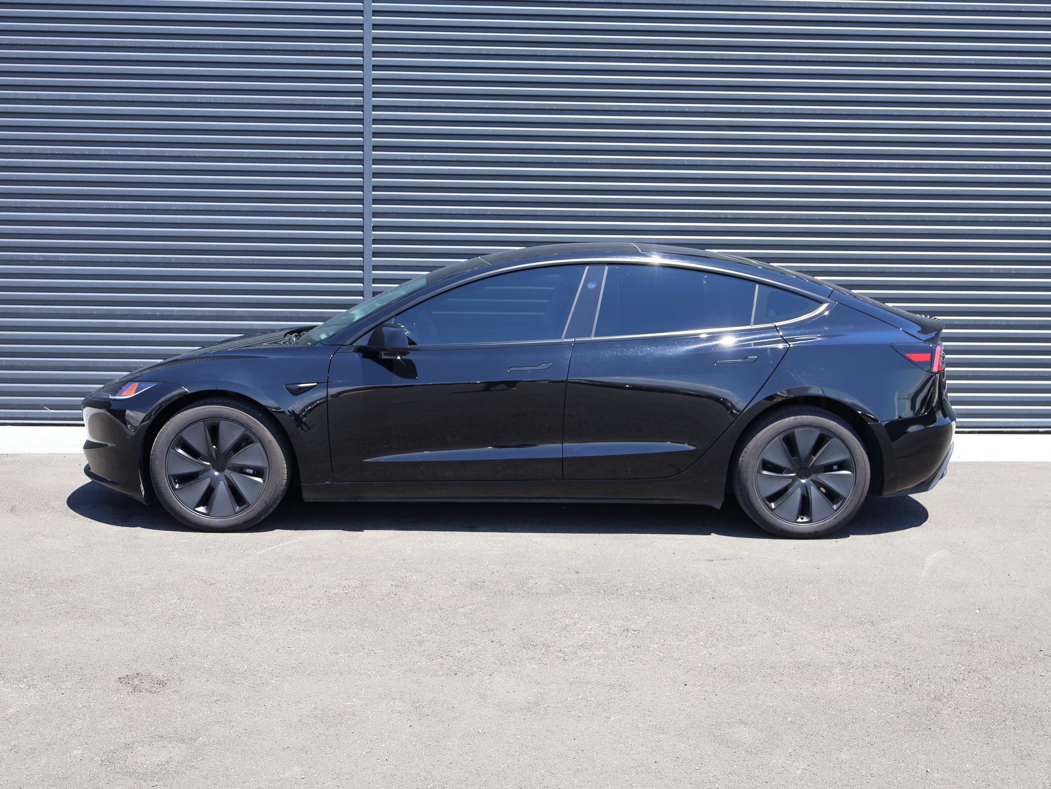 Used 2025 Tesla Model 3 Long Range AWD/4WD image 8